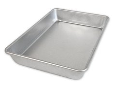 Bare 9x13 Inch Rectangle Cake Pan by USA Pan
